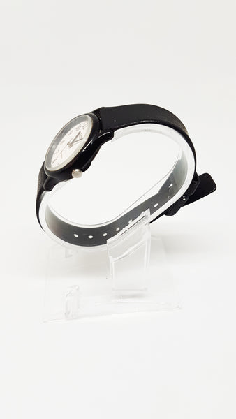 Vintage Minimalist Casio Uhr | Klassiker Schwarz und Weiß Casio Uhr –  Vintage Radar