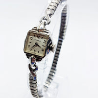 سبعينيات القرن العشرين من الفضة خمر Caravelle بواسطة Bulova ساعة ميكانيكية للنساء