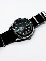 Elegant Black Quartz Watch For Him | Vintage Watches For Men - Vintage Radar