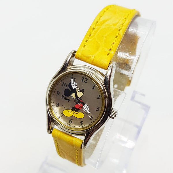 Classique des années 90 Disney Mickey Mouse Ancien montre avec sangle jaune