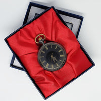 Schwarze Zifferblattentasche Uhr mit goldenen Details | Antiquitäten im Stil