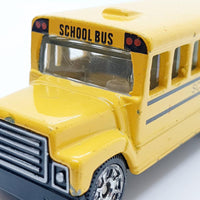 Jouet de voiture de bus scolaire jaune vintage | Voiture de jouets cool à vendre