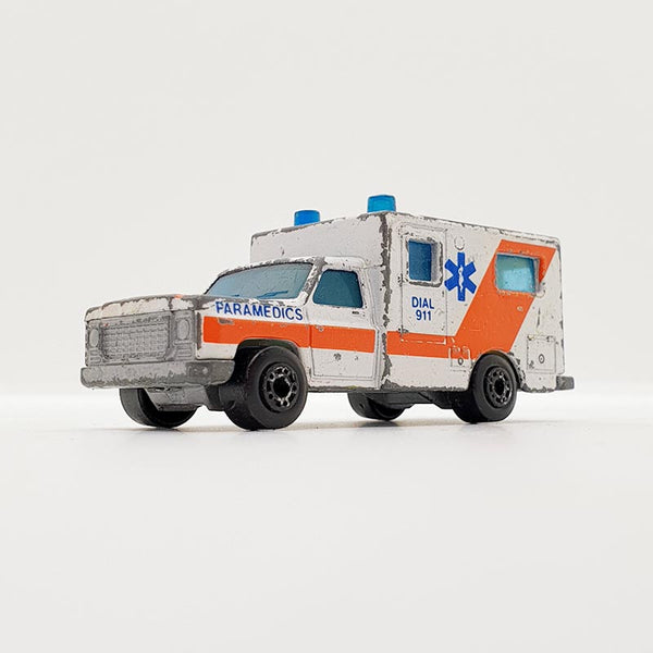 Vintage 1977 Weißer Krankenwagen Matchbox Autospielzeug | Seltenes altes Schulwagen
