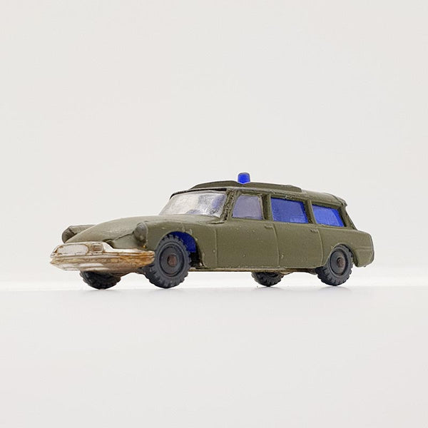 Vintage 1965 NATO Green Citroen Safari Husky Car Toy | Retro -Krankenwagenauto
