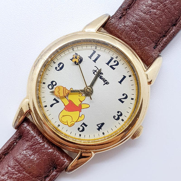 Único Winnie the Pooh y reloj de pulsera de jarra de miel