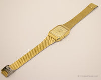 Orologio magnum con tono d'oro vintage | Orologio da polso retrò degli anni '90