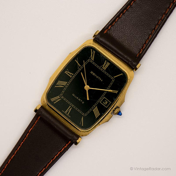 Zenith Zenith Wristwatch | الساعة الفاخرة ذات النغمة الذهبية القديمة