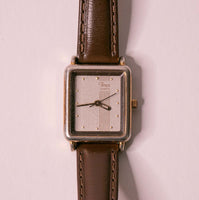 Les dames rectangulaires des années 1990 Timex BA Cell 66 T Quartz montre