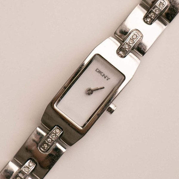 Sehr klein DKNY Silberton Uhr Für Frauen | Beste Quarzuhren zum Verkauf