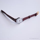 Millésime minuscule Timex Montre à bracelet électrique | Mesdames en tons d'argent montre