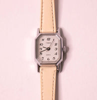 Dames vintage des années 1990 Timex Quartz rectangulaire montre