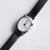 Tono plateado vintage Timex reloj para ella | Pequeño reloj de pulsera de oficina