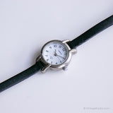 Tiny chariot vintage montre par Timex | Bureau de tons d'argent montre