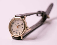 Piccolo Timex Orologio indiglo per donne su un cinturino in pelle marrone