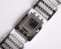 2005 swatch Vintage di orologio da bracciale brillante quadrata.
