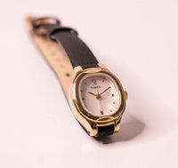 Pequeña Timex Oval reloj para mujeres | Damas elegantes relojes de pulsera