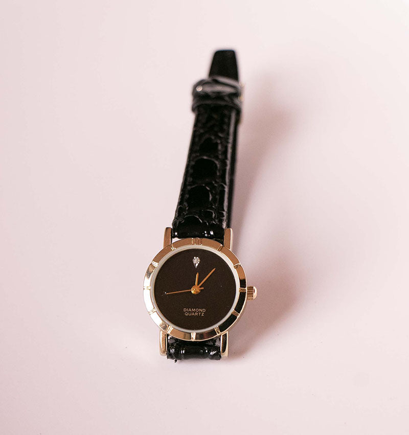 Vintage Diamond Quartz Watch for Women with Textured Leather Strap