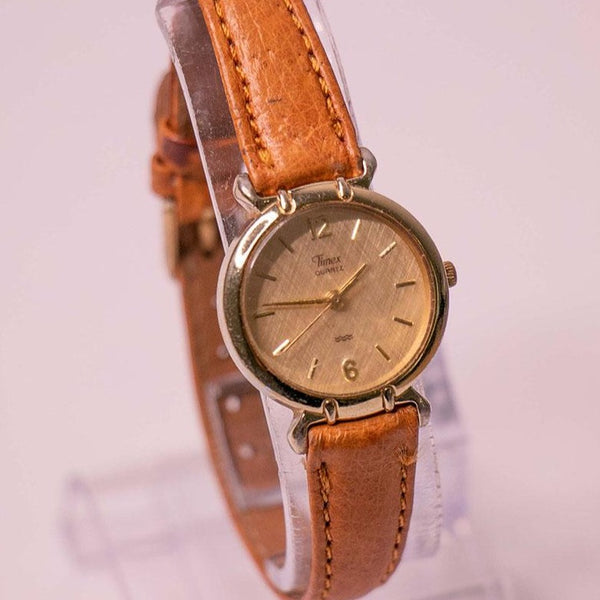 Tono de oro vintage Timex reloj para mujeres | Pequeño reloj de pulsera elegante