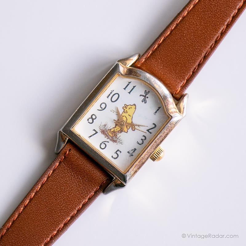 Classic Pooh デジタル腕時計 Vintage Ingersoll Classic Pooh Watch | RARE Disney Collectible