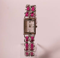 ساعة كوارتز مستطيلة اللون الفضية للنساء مع تفاصيل حزام وردي