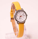 Kleiner Silberton Timex Indiglo Uhr für Frauen | Gelber Lederband