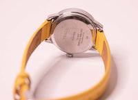 Pequeño tono plateado Timex Indiglo reloj para mujeres | Correa de cuero amarillo