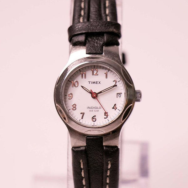 Pequeña Timex Fecha indiglo reloj para mujeres | Señoras Timex 50 metros WR