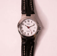 صغير Timex ساعة التاريخ الإنديجلو للنساء | سيداتي Timex 50 متر WR