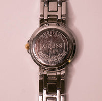 Guess Uhr Für Frauen silbertell mit goldenen Details Vintage