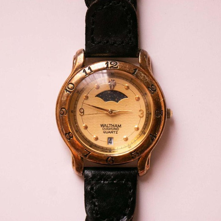 Waltham Lady Martin ゴールドクォーツ時計 Waltham Women's Gold Toned Quartz Wristwatch black dial w035