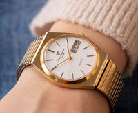 Tono d'oro vintage Jules Jurgensen Dal 1740 Quartz Watch Day & Date