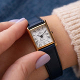Klassiker Vintage Jules Jurgensen Uhr für Frauen mit einem quadratischen Fall