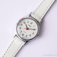 Cuarzo clásico Timex reloj para mujeres | Vintage de tono plateado reloj
