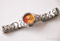 Tono plateado vintage Lorus reloj para ella | Dial rojo y naranja reloj