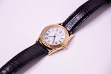 Klassiker Vintage Guess Uhr mit schwarzem Lederband und römischen Ziffern