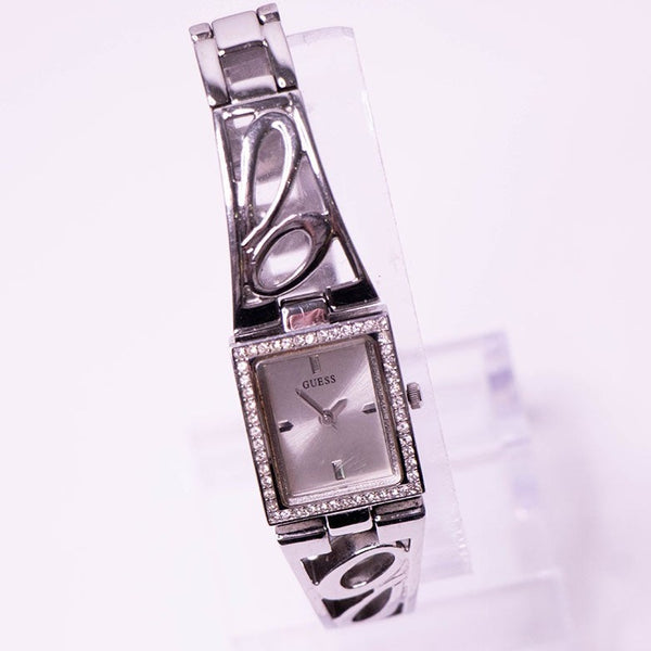 Argenté Guess Quartz montre pour les femmes avec des pierres précieuses blanches vintage