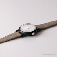 Clásico vintage reloj por Lorus | Reloj de pulsera en blanco y negro para ella