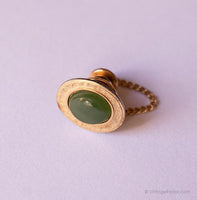 Gematinks de tono dorado vintage con piedras verdes, clip de corbata y alfiler