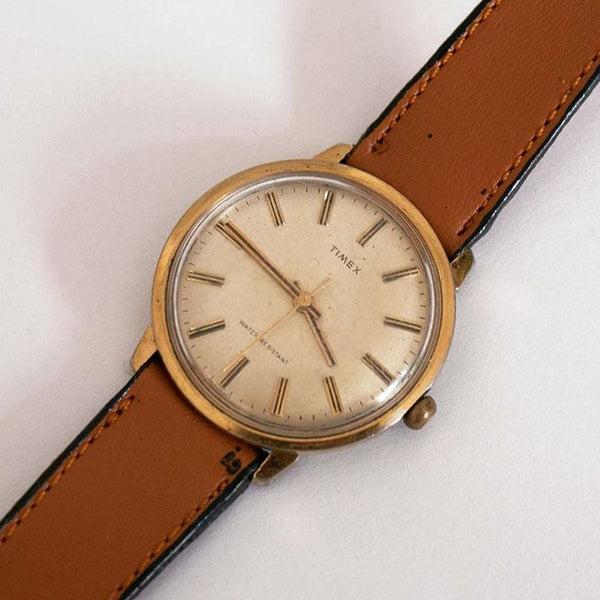 Goldfarbener mechanischer Timex Uhr für Männer | 60er Jahre Vintage Timex Armbanduhr