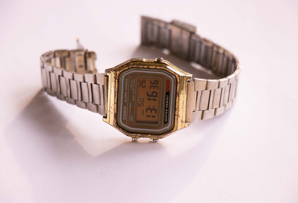 Casio Alarm Chrono 593A158W 34 mm Waterresistant Watch Vintage