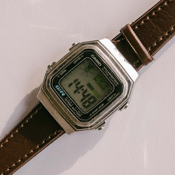 Casio W-101 2684 Vintage Watch  WR50 Alarm Illuminator Casio Watch –  Vintage Radar