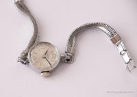 كلاسيكي Timex ساعة ميكانيكية للنساء | نادر مطلي بالكروم Timex راقب