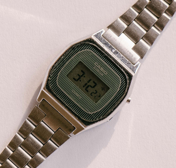 Jahrgang Casio 401 lb611 24 mm Lithiumquarz Uhr für Frauen