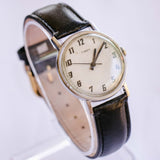 Klassisch Timex Silberfarbenes mechanisch Uhr | Minimalistischer Jahrgang Uhr