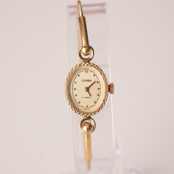 Vintage Sekonda Mechanical reloj | Pequeño tono de oro ovalado reloj para ella