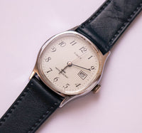 Silberfarbenes mechanisch Timex Uhr | Seltener Jahrgang Timex Datum Uhr