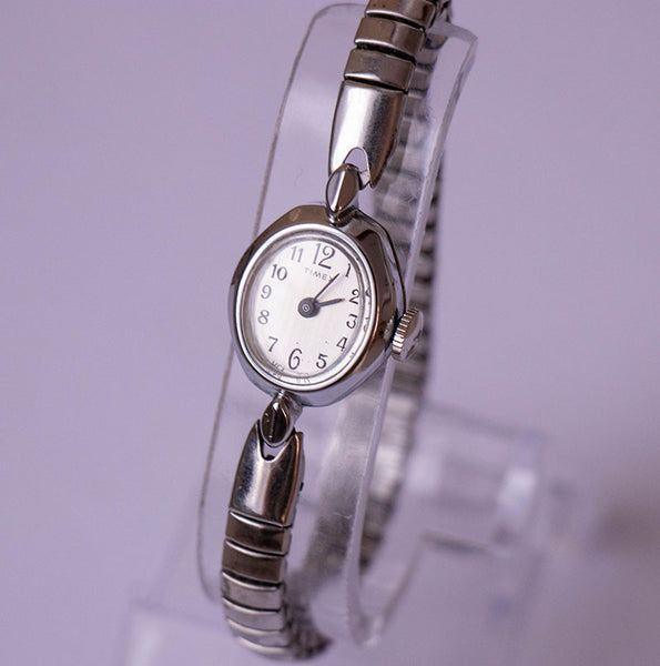 Small Vintage Timex Dress Watch | Silver-Tone Mechanical Ladies Watch Vintage Radar Small Vintage Timex Dress Watch | Silver-Tone Mechanical Ladies Watch Vintage Radar
