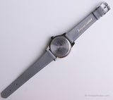 Vintage de 38 mm en argent Timex expédition montre avec sangle grise