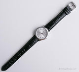 Tone argenté minimaliste Timex Quartz montre | Meilleur vintage Timex Montres