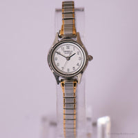 Vintage Silver-Tone Caravelle von Bulova Uhr | Klein Uhr für Damen